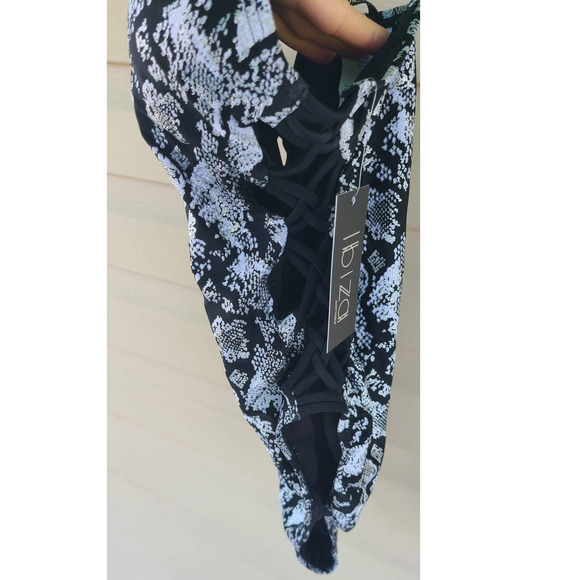 NWT Ibiza Black Leopard Print Metallic Side Knotted One Piece Swimsuit Medium - Picture 10 of 12